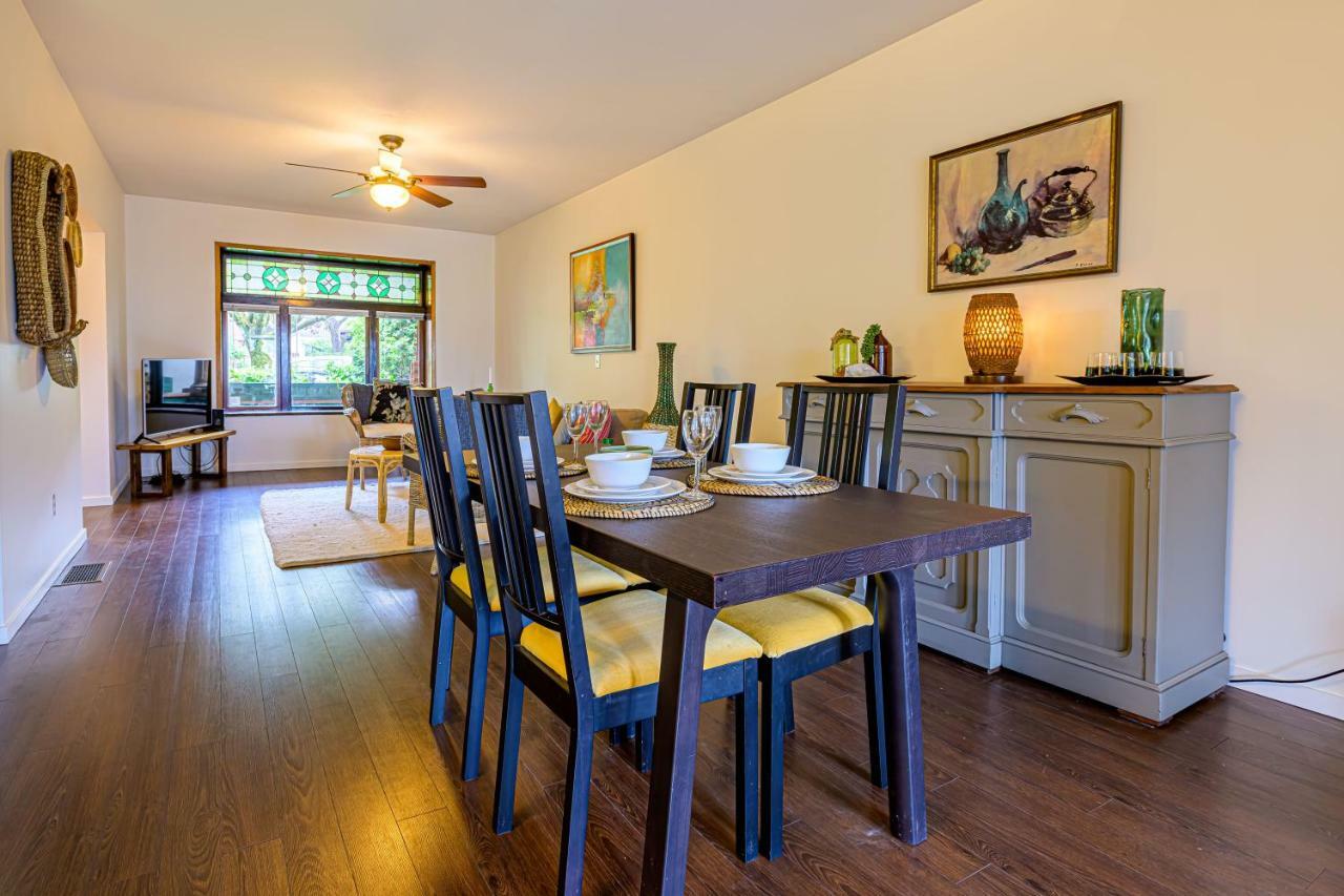 Charming 1 Bdrm View Suite Vancouver Buitenkant foto