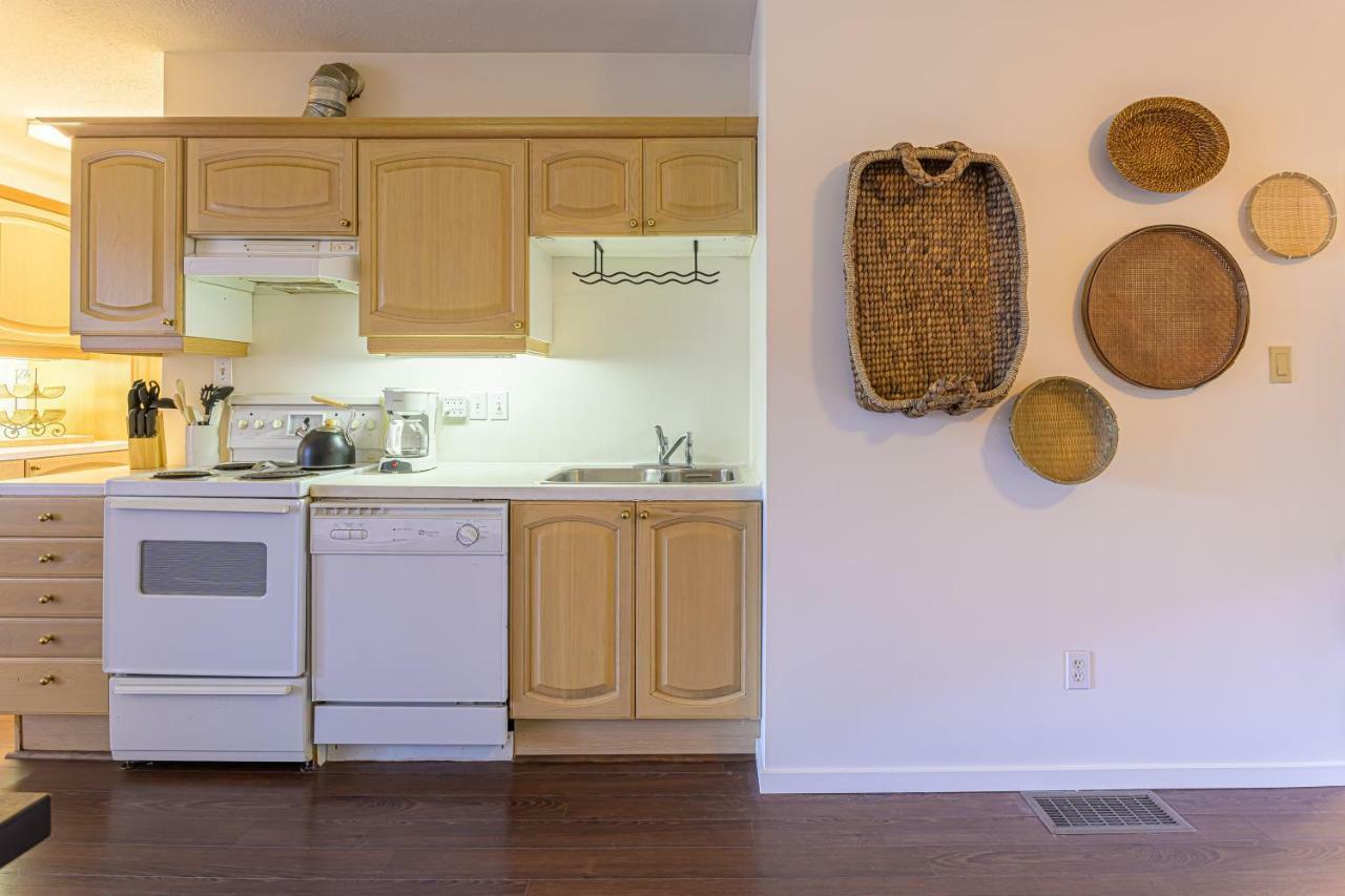 Charming 1 Bdrm View Suite Vancouver Buitenkant foto