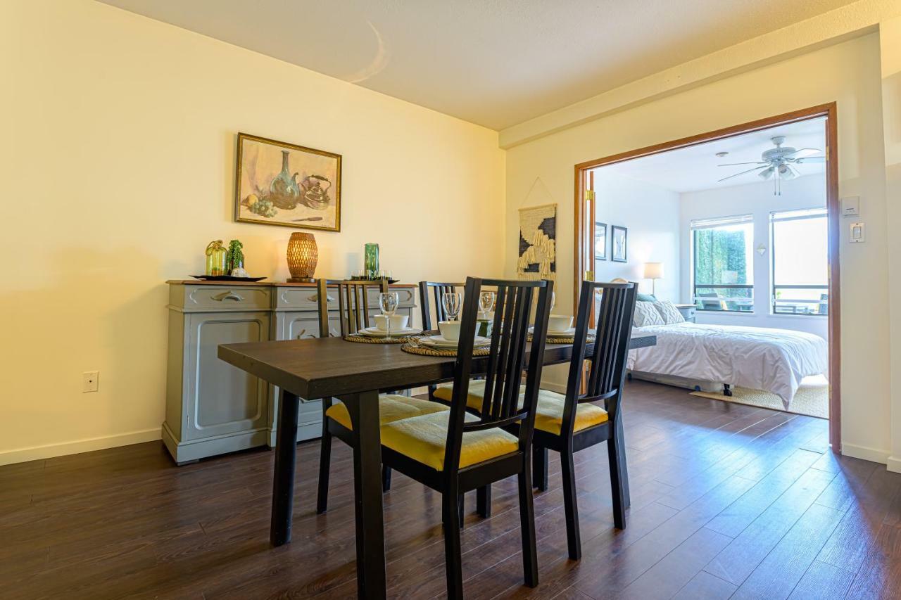 Charming 1 Bdrm View Suite Vancouver Buitenkant foto